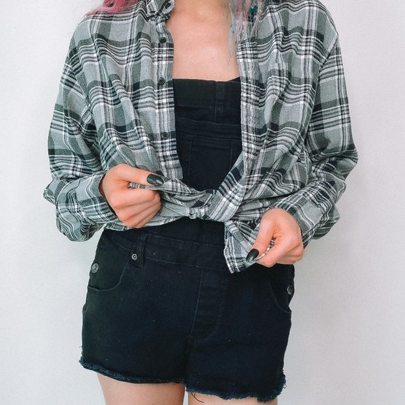 Grey and White Flannel - Picture 5 of 5